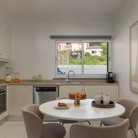 Venusta By An Island Willa