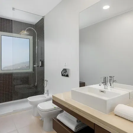 Vila Venusta By An Island Apart Calheta (Madeira)