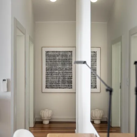 Villa Venusta By An Island