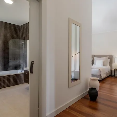 Venusta By An Island Villa *