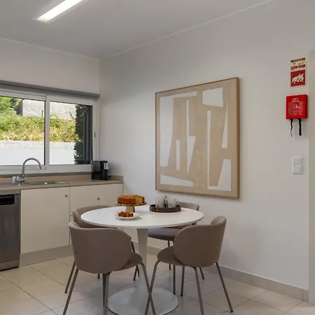 Venusta By An Island