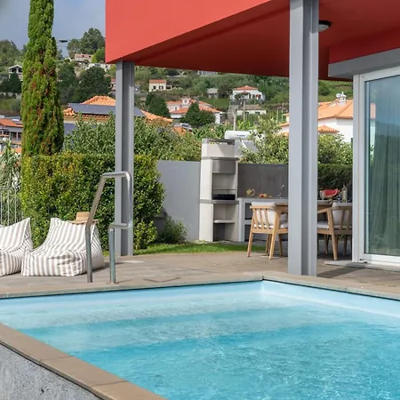Venusta By An Island Villa Calheta (Madeira)