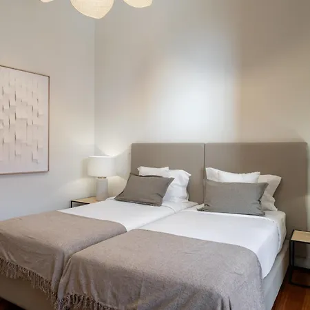 Villa Venusta By An Island Calheta (Madeira)