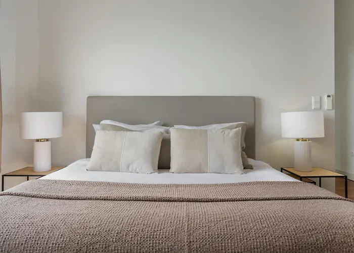 Vila Venusta By An Island Calheta (Madeira)